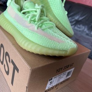 Yeezy 350 lime glow men’s size 5.5